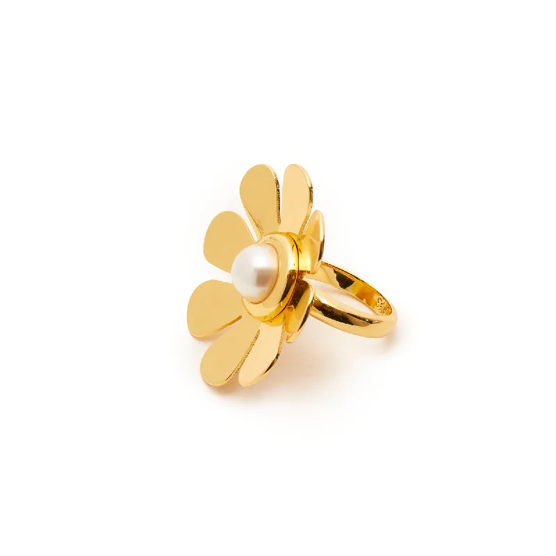 Limited-Time Jewelry Sale – Elegant Styles At Less GOLD DAISY COCKTAIL RING