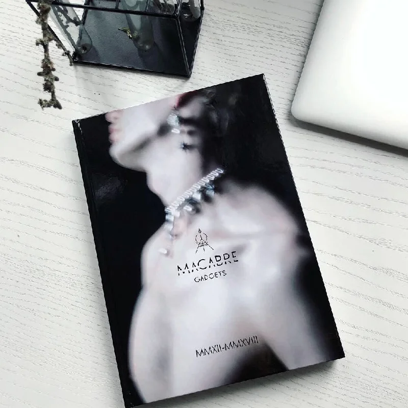 Seasonal Jewelry Sale – Upgrade Your Collection Macabre Gadgets 'SIGHT' book
