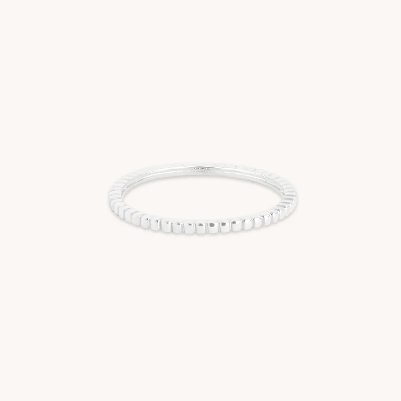 High-End Sparkle, Low-End Prices – Jewelry Sale Live Ridged Band Ring in Solid White Gold