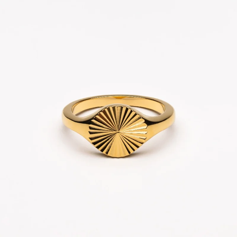 Timeless Jewelry At Special Discount Rates Sun Signet Ring
