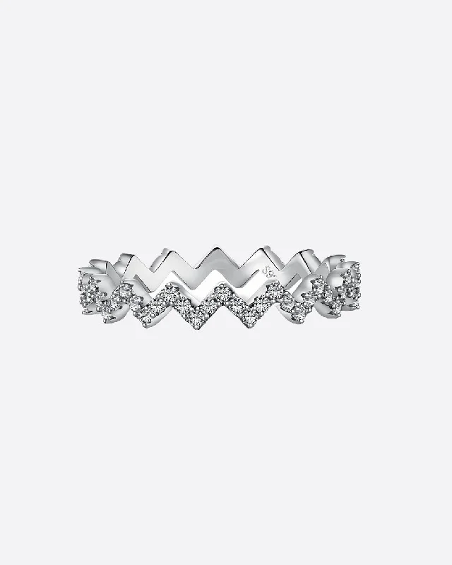 Dainty And Elegant Jewelry Now At Reduced Prices UPS AND DOWNS RING 925. - WHITE GOLD