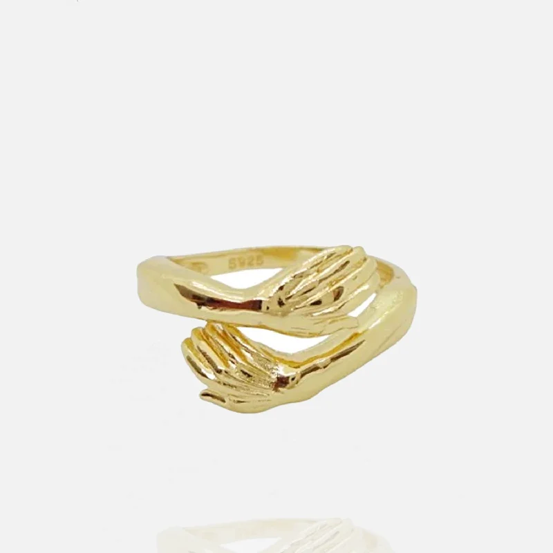 Discounted Luxury Jewelry – Shine Without The Splurge Hug ring - Gold