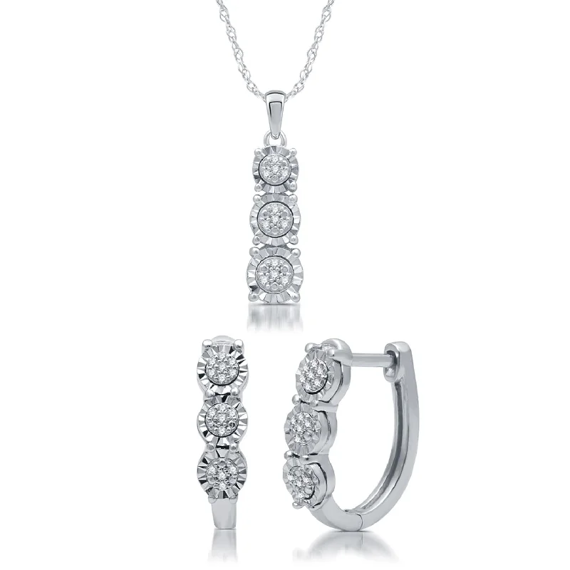 Unique Jewelry Designs Now At Discounted Rates 1/6 CTW Diamond Three Stone 18-inch Pendant in Rhodium Plated Sterling Silver Unique Jewelry Designs Now At Discounted Rates 1/6 CTW Diamond Three Stone 18-inch Pendant in Rhodium Plated Sterling Silver