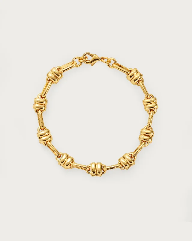 Seasonal Jewelry Deals – Elevate Your Style Knot Link Bracelet
