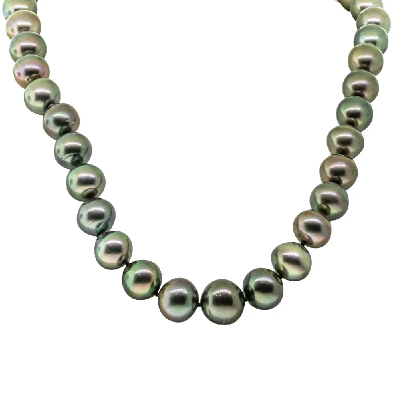 Affordable Glamour – Premium Jewelry At Special Prices 18ct Yellow Gold Tahitian Black Pearl Strand Affordable Glamour – Premium Jewelry At Special Prices 18ct Yellow Gold Tahitian Black Pearl Strand