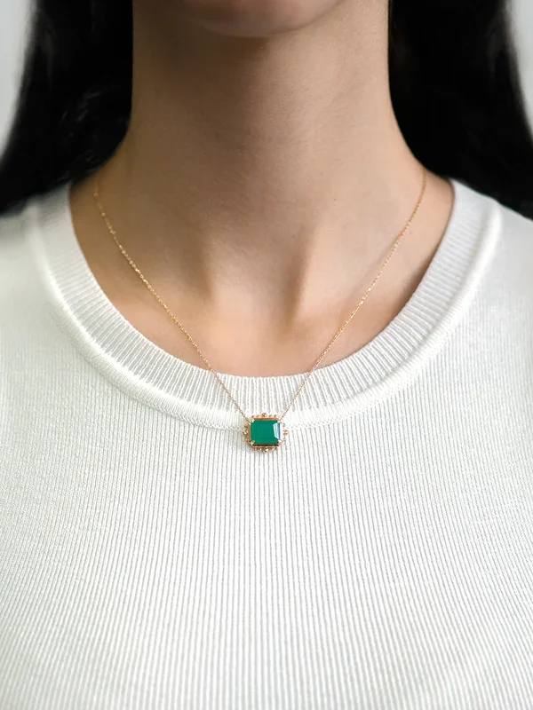 Customized Silver Jewelry For Unique Style Carré Baguette Pendant
