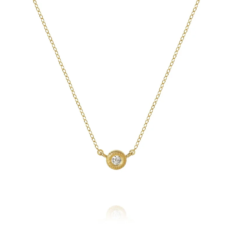 Trending Jewelry Now Available At Exclusive Prices Glory 18K Gold Necklace w. Diamond