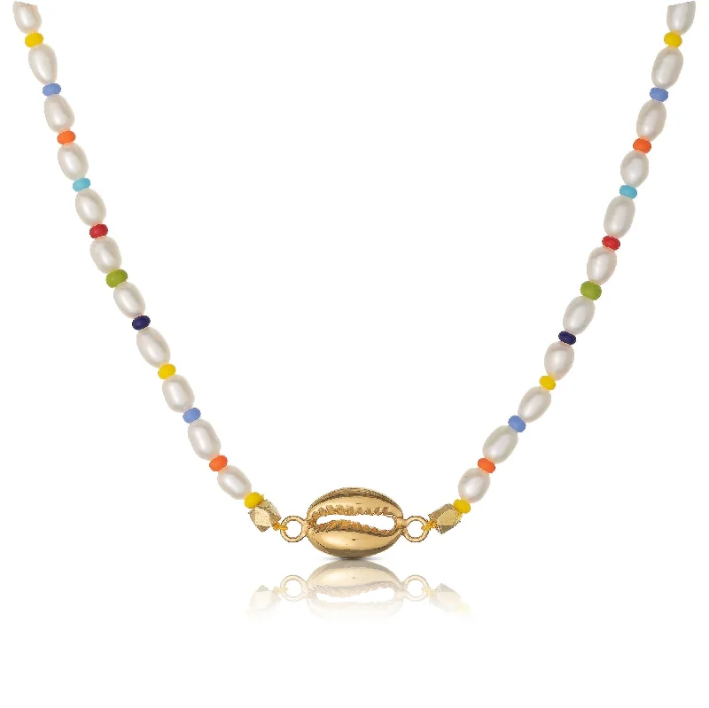 Elevate Your Outfit With Discounted Statement Jewelry Cowrie 18K Gold Plated Necklace w. Pearls Elevate Your Outfit With Discounted Statement Jewelry Cowrie 18K Gold Plated Necklace w. Pearls