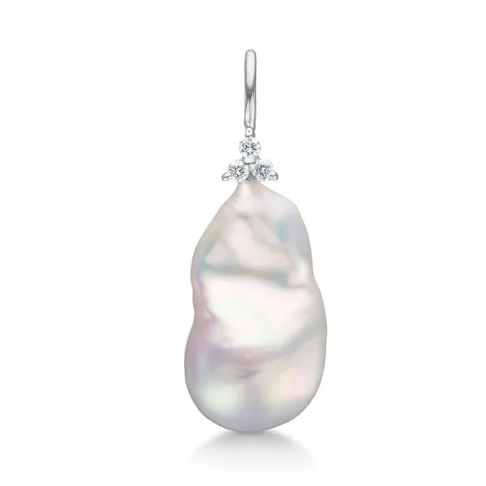 Stunning Statement Jewelry, Unbeatable Discounts Fryd Baroque 18K Whitegold Pendant Large w. Diamonds & Pearl Stunning Statement Jewelry, Unbeatable Discounts Fryd Baroque 18K Whitegold Pendant Large w. Diamonds & Pearl