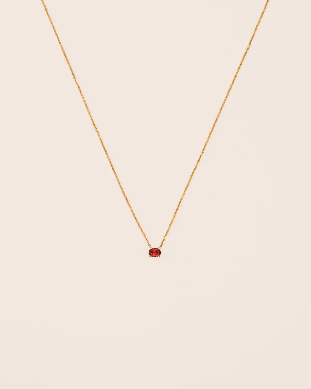Fashion-Forward Jewelry At Exclusive Discounts 18K Gold Necklace w. Garnet