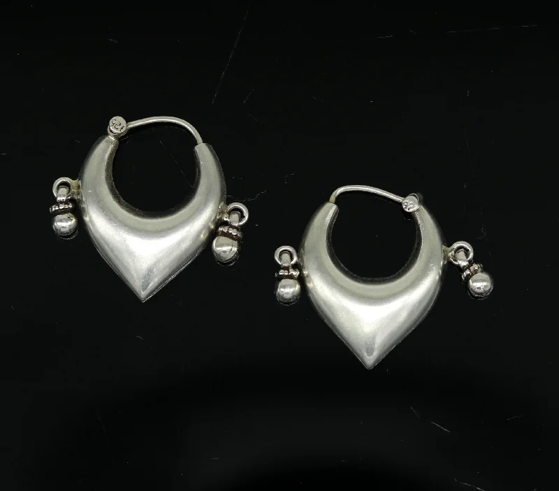 Bohemian-Inspired Jewelry For Free-Spirited Fashion 925 sterling silver handmade fabulous hoops earring with gorgeous hanging drops, customized heart shape design earring bridal jewelry s0871 Bohemian-Inspired Jewelry For Free-Spirited Fashion 925 sterling silver handmade fabulous hoops earring with gorgeous hanging drops, customized heart shape design earring bridal jewelry s0871