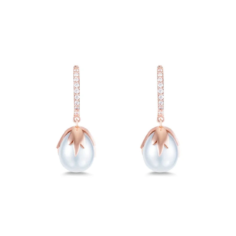 Delicate Crystal Jewelry For Sophisticated Charm Pearl Leaf Huggies