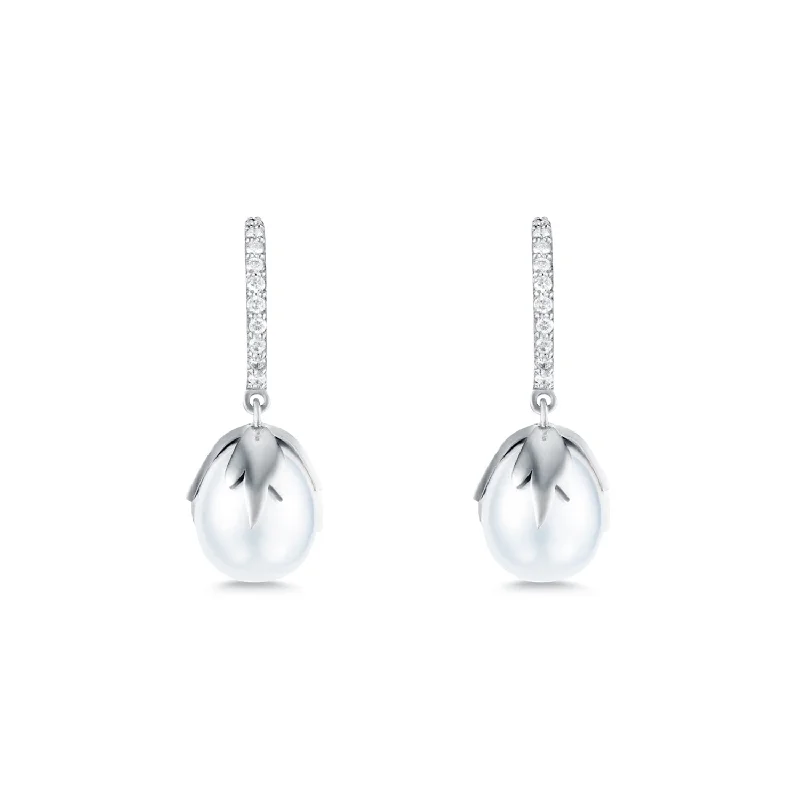 Clearance Sale On High-End Jewelry Collections Pearl Leaf Huggies