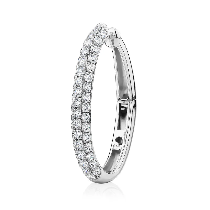 Dainty Floral Jewelry For Feminine Elegance Single earring cuff with 0.49 carats* of diamond simulants in 10 carat white gold and sterling silver Dainty Floral Jewelry For Feminine Elegance Single earring cuff with 0.49 carats* of diamond simulants in 10 carat white gold and sterling silver