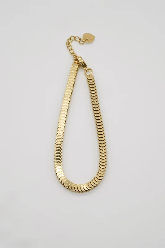 Elegant Jewelry, Exclusive Prices – Shop Now Gold Accordion Chain Bracelet