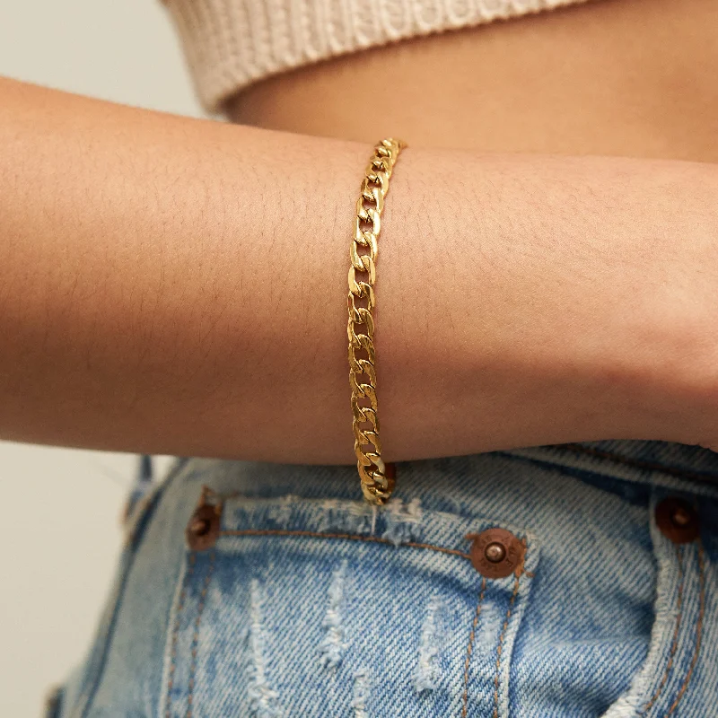 Limited-Time Offer On Elegant Jewelry Pieces Curb Chain Bracelet