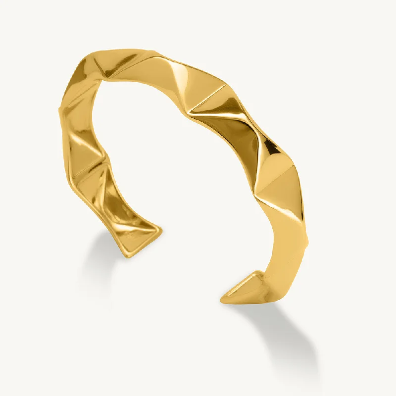 Elegant Jewelry At Unbeatable Offers – Shop Before It's Gone Golden Edge Cuff Bracelet Elegant Jewelry At Unbeatable Offers – Shop Before It's Gone Golden Edge Cuff Bracelet