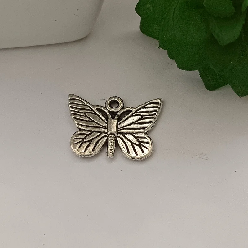 Luxury Jewelry At Unbeatable Discounts Kriaa Silver Oxidised Charms Pendants DIY for Necklace Bracelet Jewelry Making and Crafting 1 Kg Pack Luxury Jewelry At Unbeatable Discounts Kriaa Silver Oxidised Charms Pendants DIY for Necklace Bracelet Jewelry Making and Crafting 1 Kg Pack