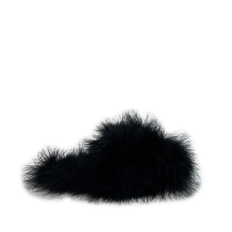 FLOOF Sass-quatch Slippers in Black